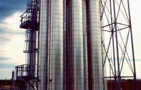 How Specification-Grade Sourcing Reduces Production Risk